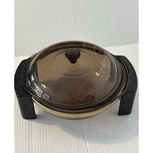Vintage Pyrex Amber Brown Casserole 2 Qt Dish with Lid with Cradle Stand Holder